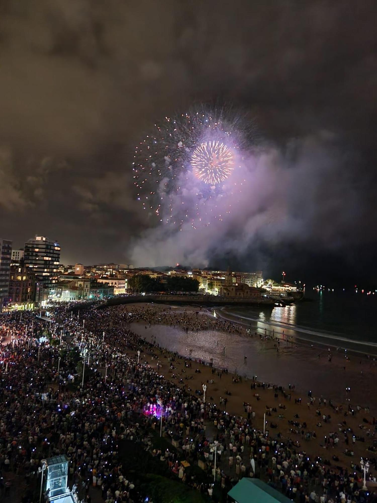 Apartmán Amanecer Cantabrico Gijón Exteriér fotografie